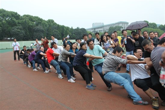 说明: F:\裸体直播视频\201305教职工拔河赛\IMG_9293.JPG